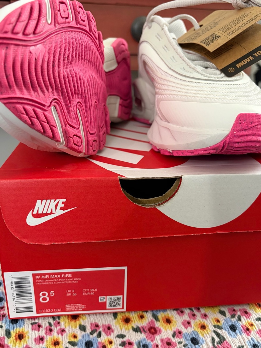 Nike White and Bright Pink Women’s Air Max Sneakers